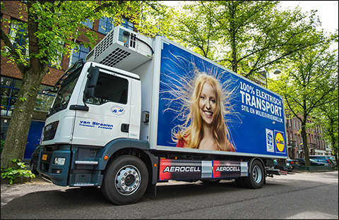 De elektrische vrachtauto van Lidl Amsterdam