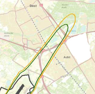 De 35 Ke-contour van het vliegveld in 2014 (groen)en 2020 (geel). De Achtse Barrier is het witte gebied.